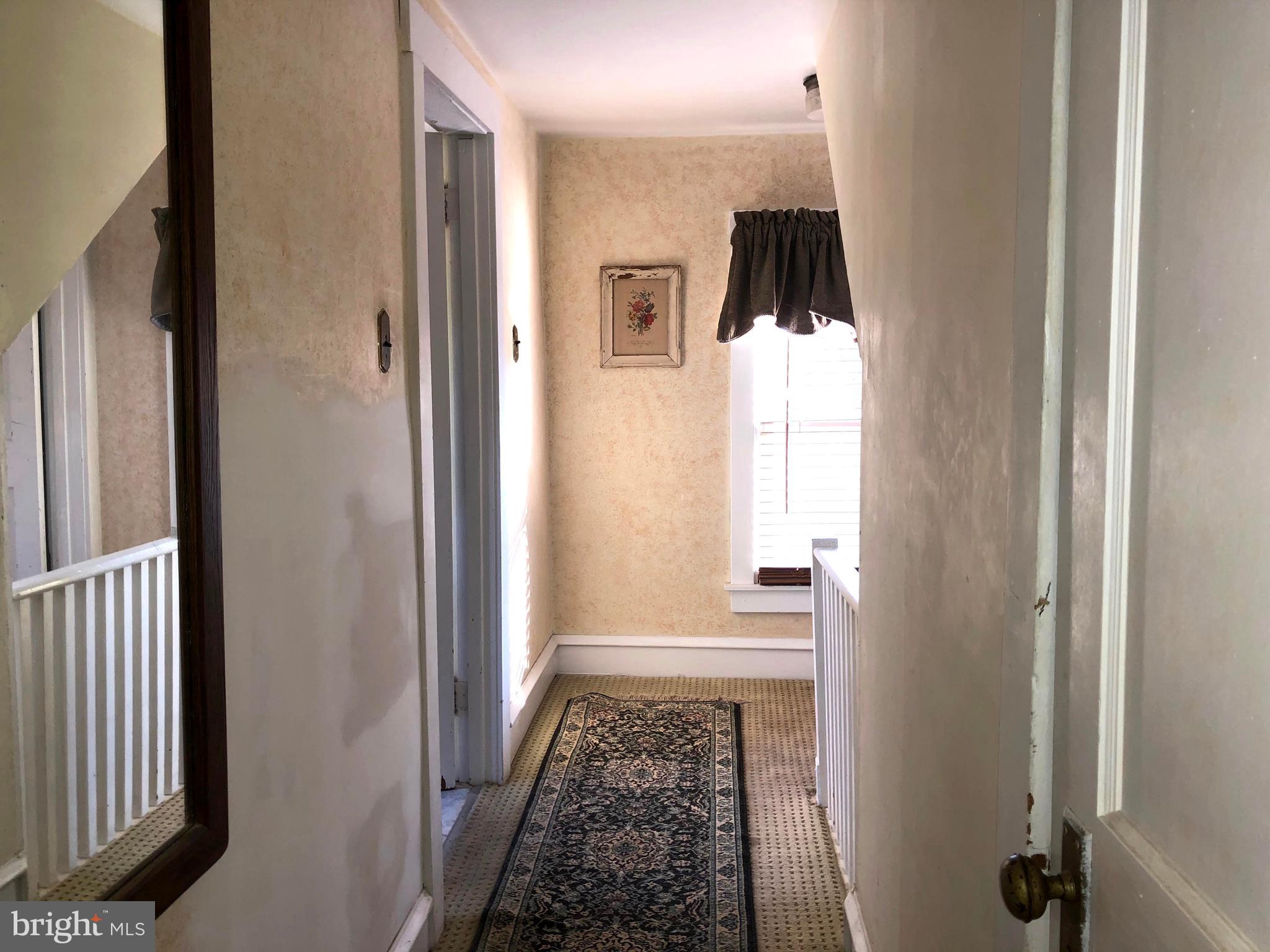 16 Station Road Leesburg, NJ 08327 - Photo 14 of 23 Upstairs hallway.
