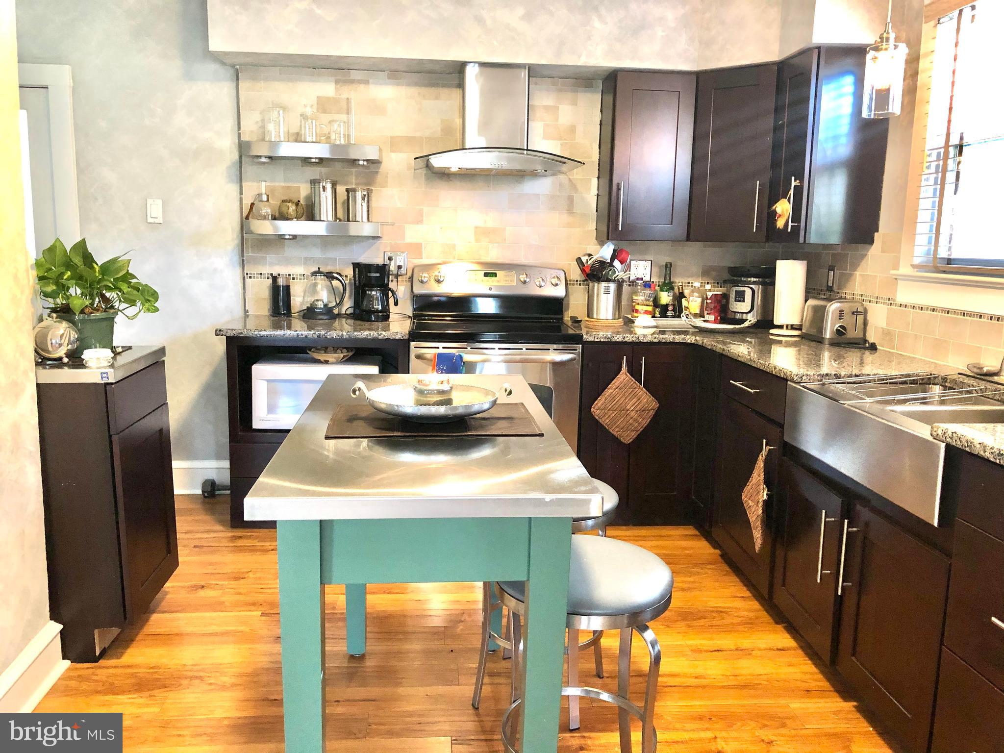 16 Station Road Leesburg, NJ 08327 - Photo 4 of 23 Full kitchen view.