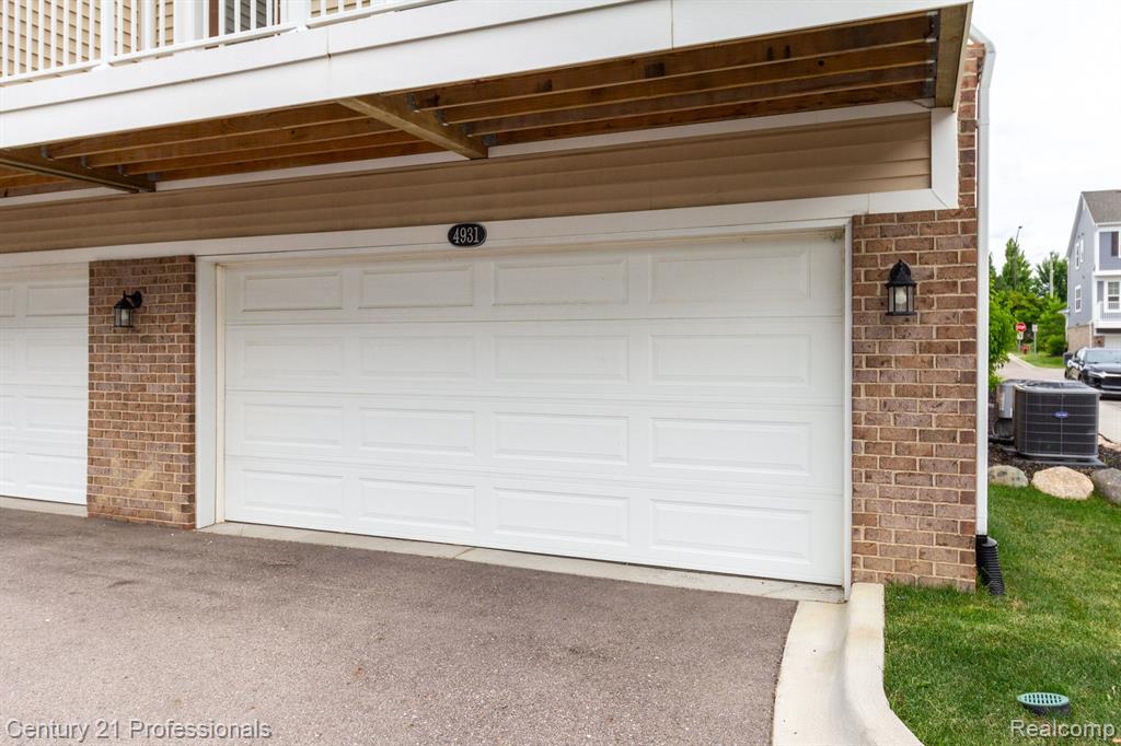 4931 Treeside Lane Troy, MI 48098 - Photo 32 of 32