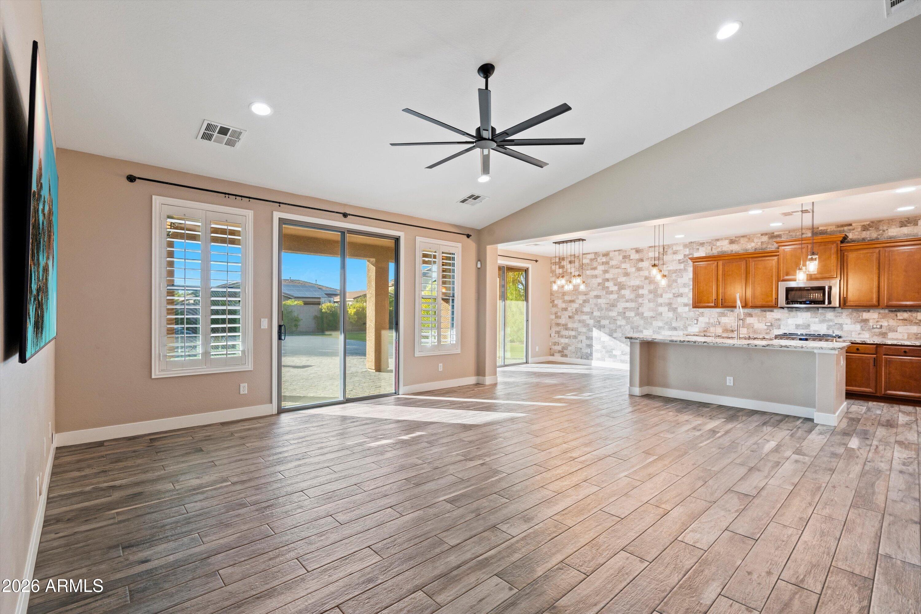 2020 West Bajada Road Phoenix, AZ 85085 - Photo 11 of 53 17-Living to Kitchen