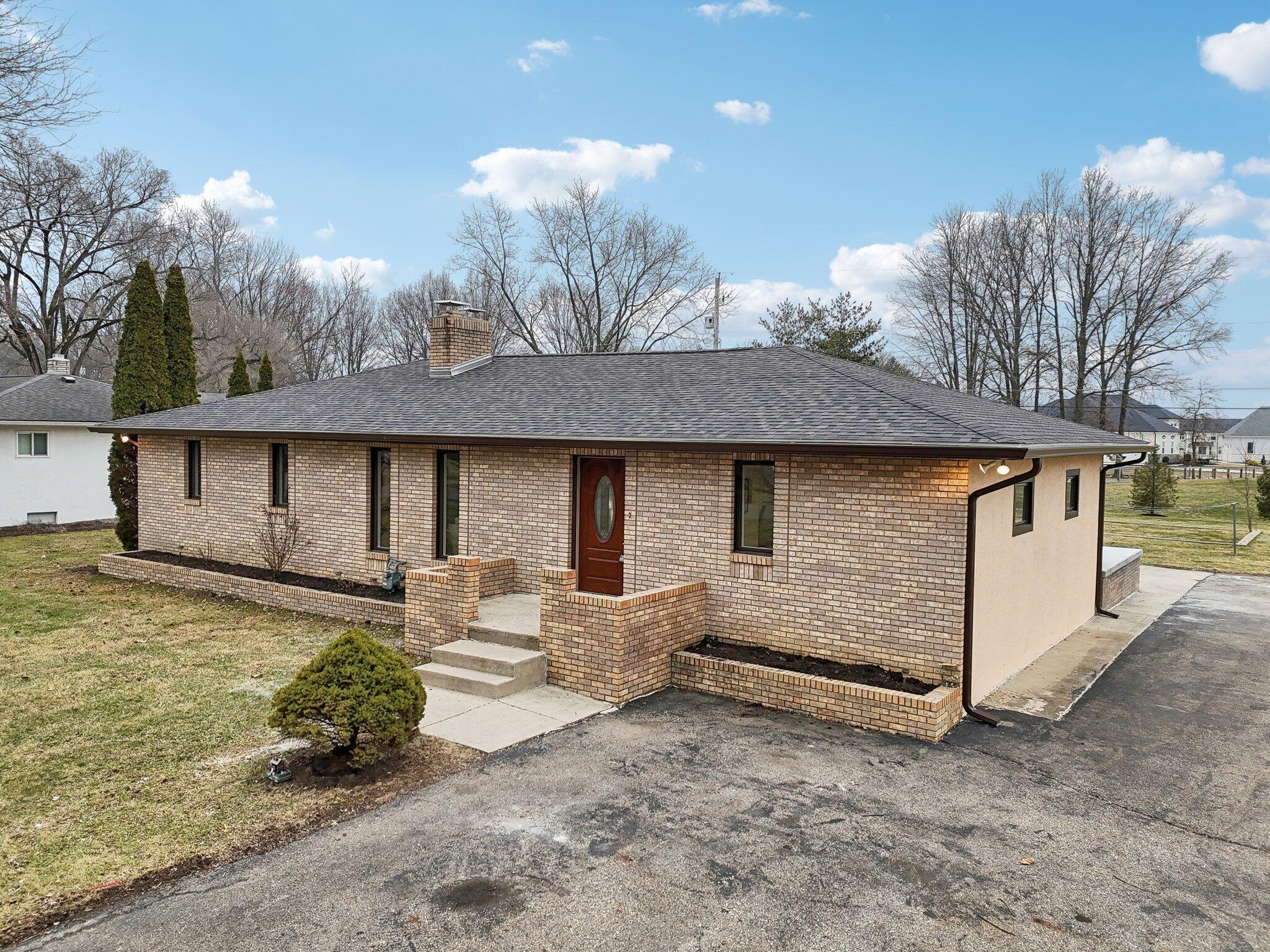 6548 Charles Road Westerville, OH 43082 - Photo 4 of 46 35-web-or-mls-Charles Rd-035