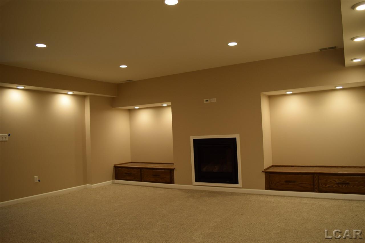593 Ridge Lane Tecumseh, MI 49286 - Photo 12 of 18 31302358-12.JPG