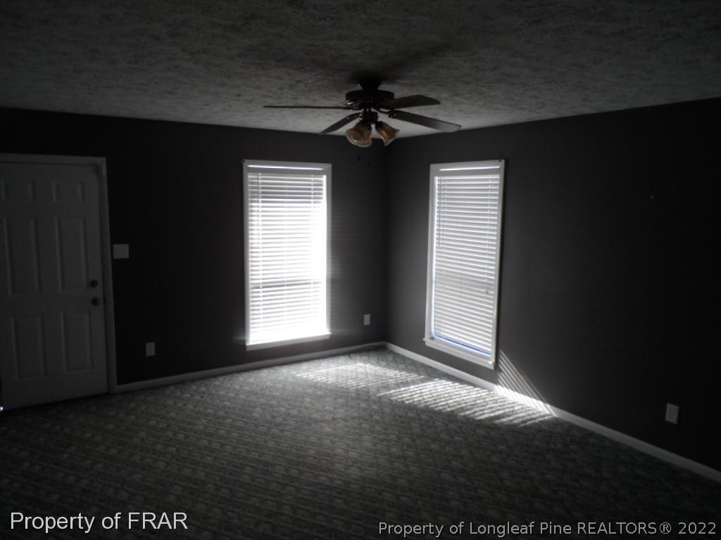 6201 Rustic Ridge Hope Mills, NC 28348 - Photo 3 of 13 Gallery Image 3