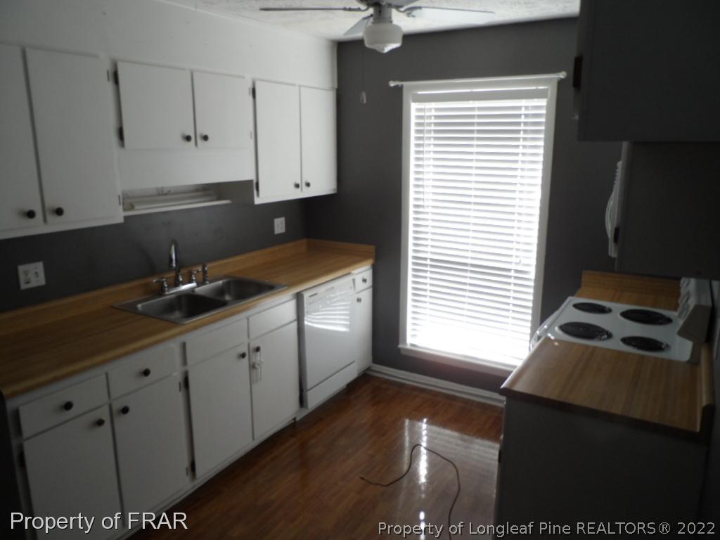 6201 Rustic Ridge Hope Mills, NC 28348 - Photo 4 of 13 Gallery Image 4