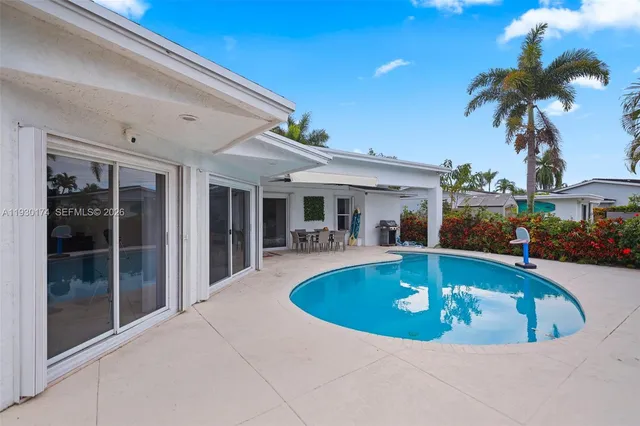 $1,745,000 | 4841 Northeast 29th Avenue, Lighthouse Point, FL 33064