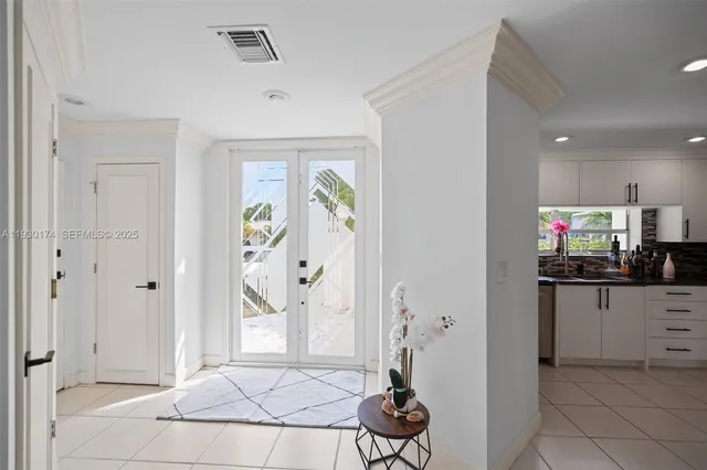 $1,745,000 | 4841 Northeast 29th Avenue, Lighthouse Point, FL 33064