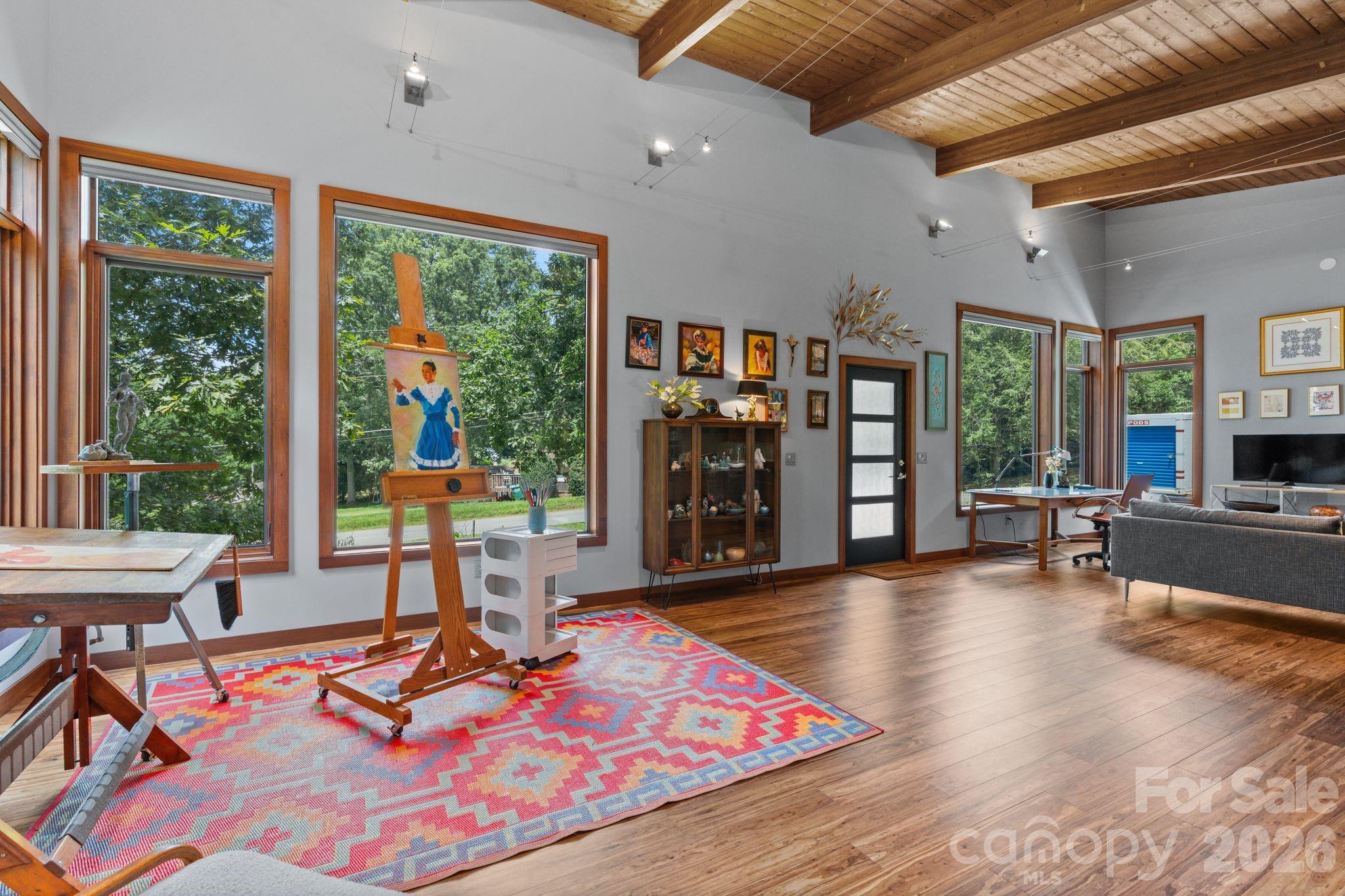 39 Wolf Road Asheville, NC 28805 - Photo 17 of 35 Gallery Image 17