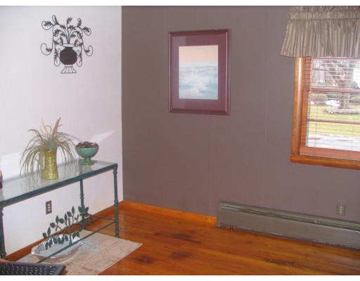 33 Scarsdale Road Springfield, MA 01129 - Photo 7 of 10