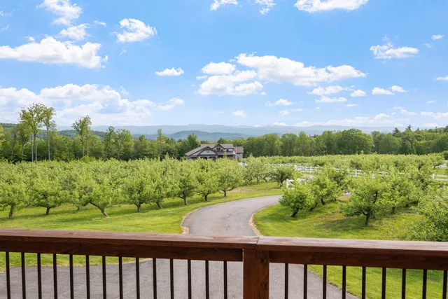 $2,350,000 | 22 Ginger Gold Way, Gilford, NH 03249