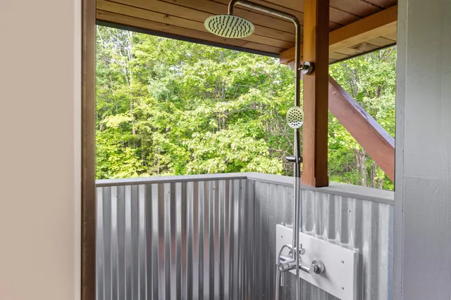 $2,350,000 | 22 Ginger Gold Way, Gilford, NH 03249