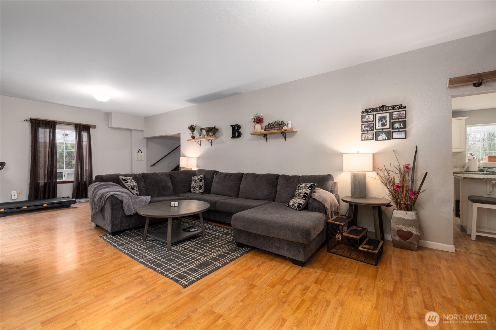 9543 Columbia Way Sedro-Woolley, WA 98284 - Photo 14 of 38 a living room with furniture and a wooden floor