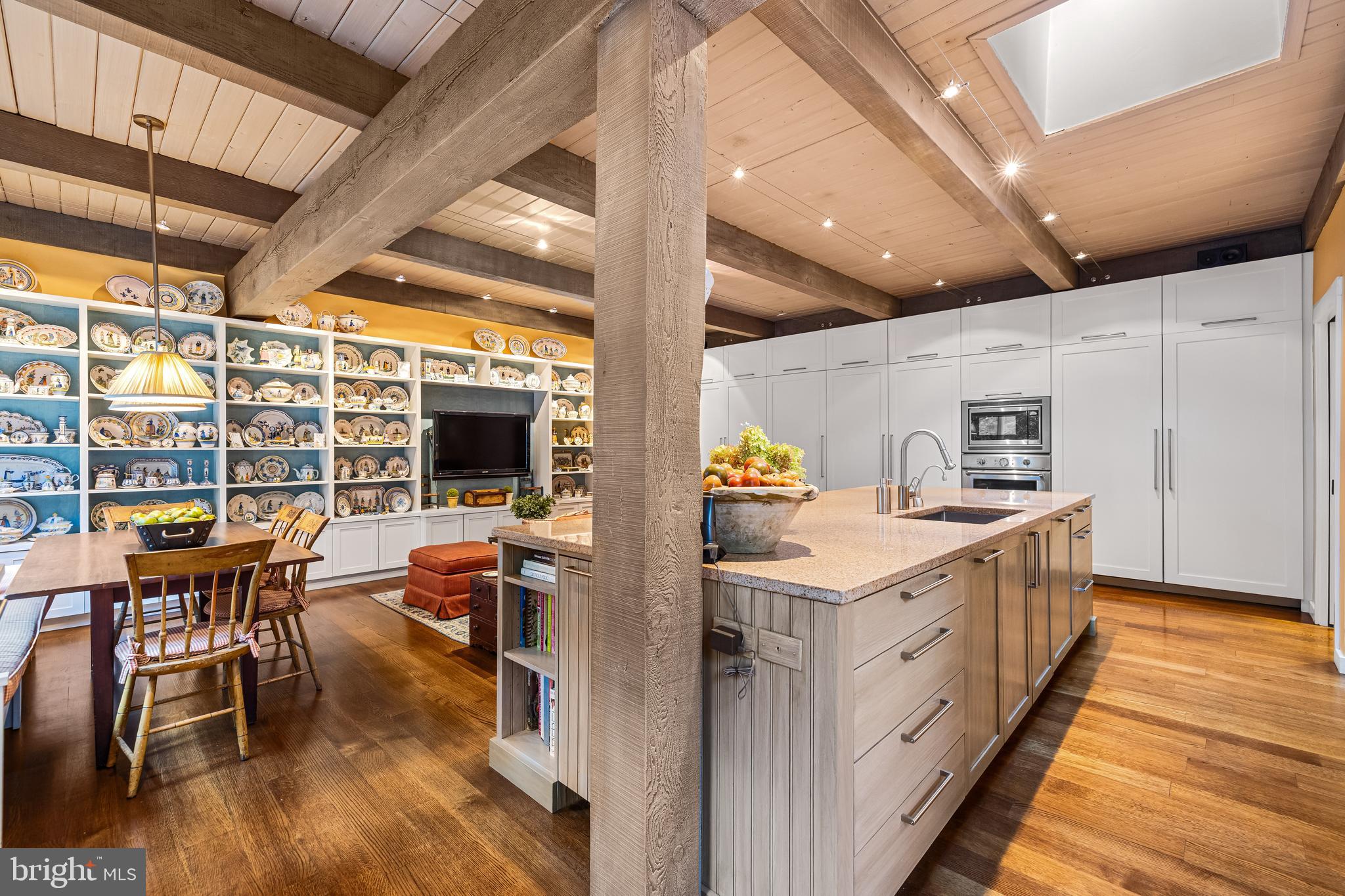 2413 Still Forest Road Baltimore, MD 21208 - Photo 17 of 78 Kitchen