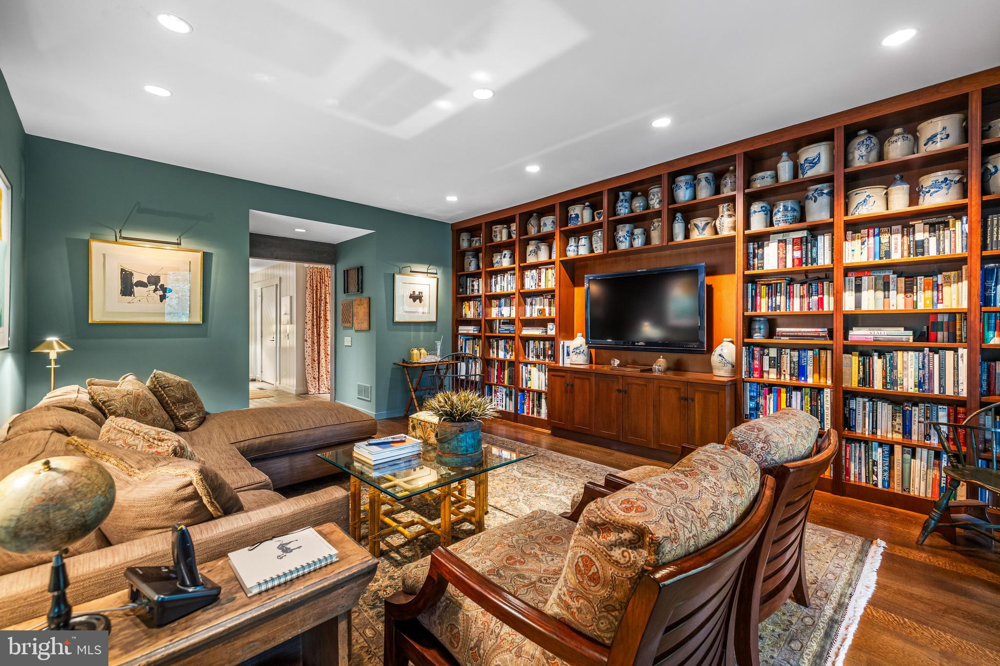 2413 Still Forest Road Baltimore, MD 21208 - Photo 36 of 78 Family Room