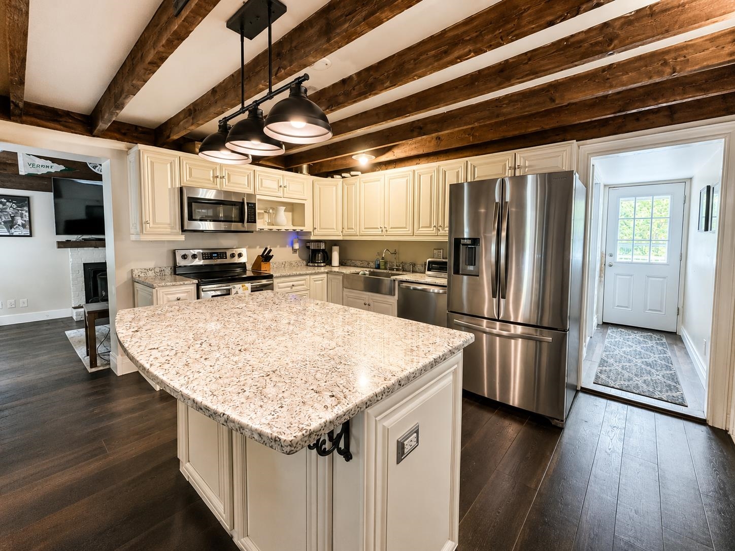 30 Ridge Road Nashua, NH 03062 - Photo 8 of 26