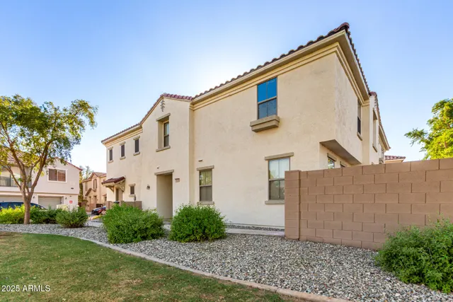 $367,000 | 2868 East Dunbar Drive, Phoenix, AZ 85042