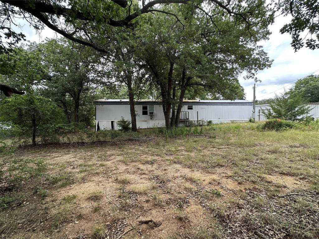 176 Live Oak Road Springtown, TX 76082 - Photo 14 of 29