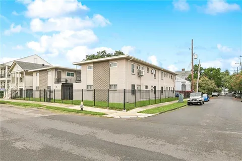 $110,000 | 2601 Carondelet Street, Unit B, New Orleans, LA 70130