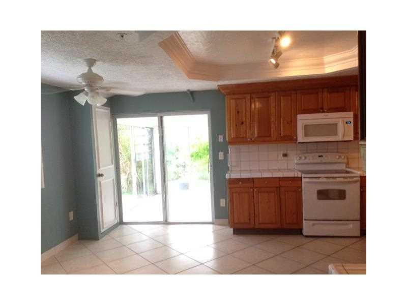 10705 Eland Street Boca Raton, FL 33428 - Photo 5 of 28 Kitchen