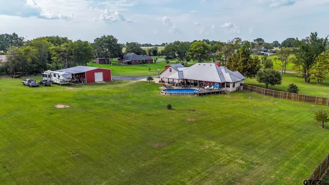 a view of a bathroom