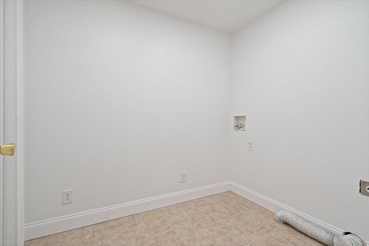 15584 Hammer Road Neosho, MO 64850 - Photo 34 of 41 27-15584 Hammer Rd-27