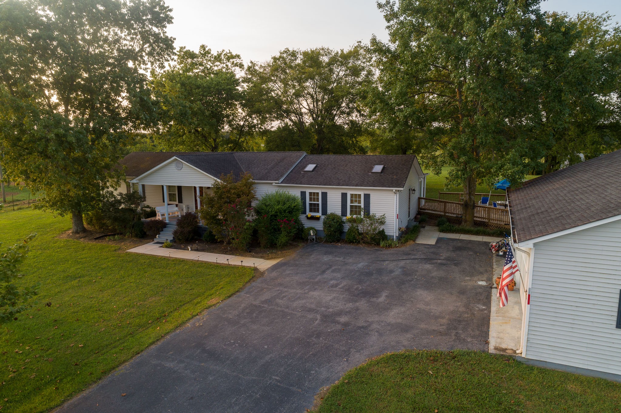 2910 Sims Road Shelbyville, TN 37160 - Photo 1 of 39 Gallery Image 1