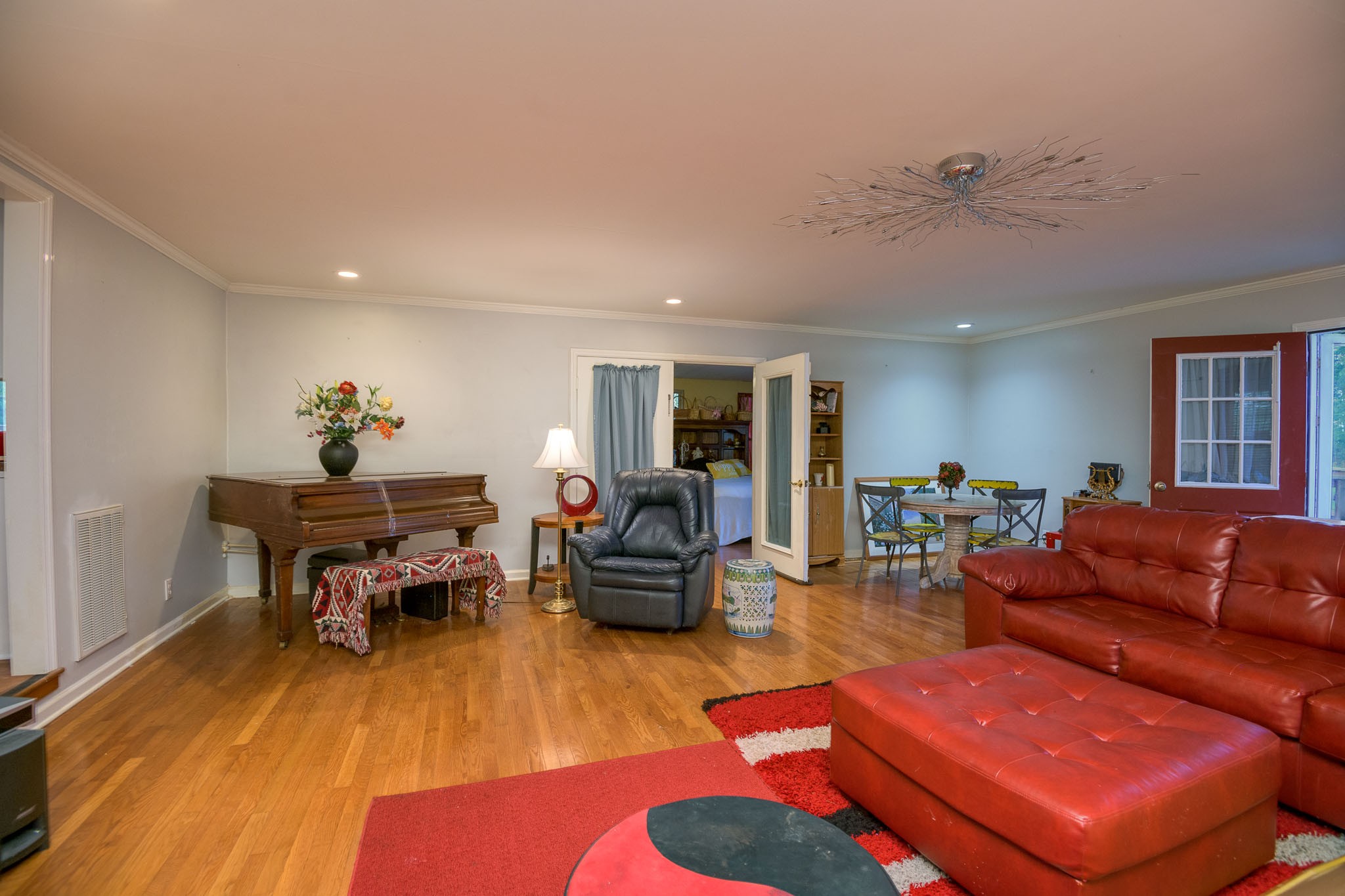 2910 Sims Road Shelbyville, TN 37160 - Photo 5 of 39 Gallery Image 5