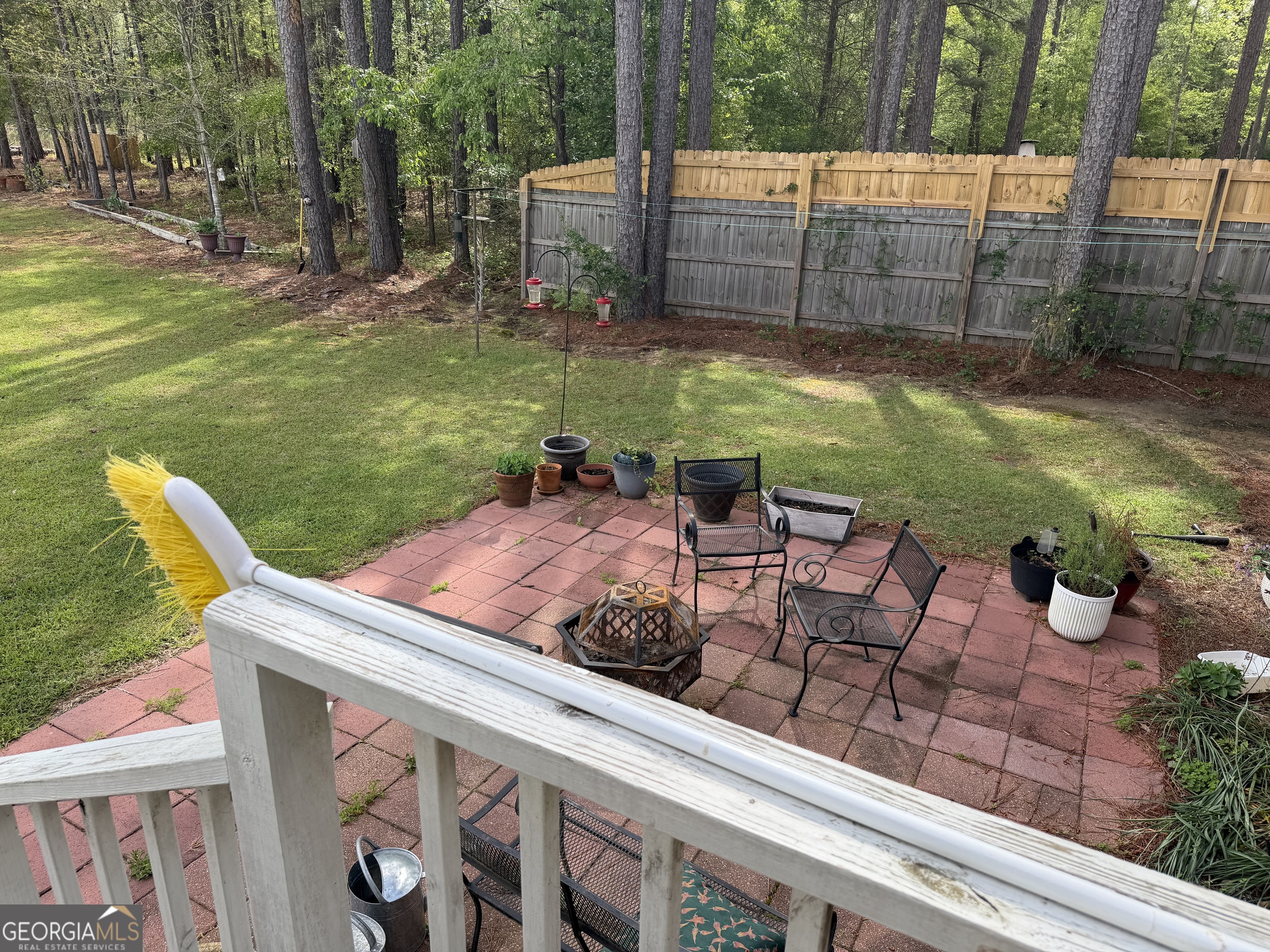 848 Tanglewood Circle Dublin, GA 31021 - Photo 19 of 21 a view of a backyard with sitting area