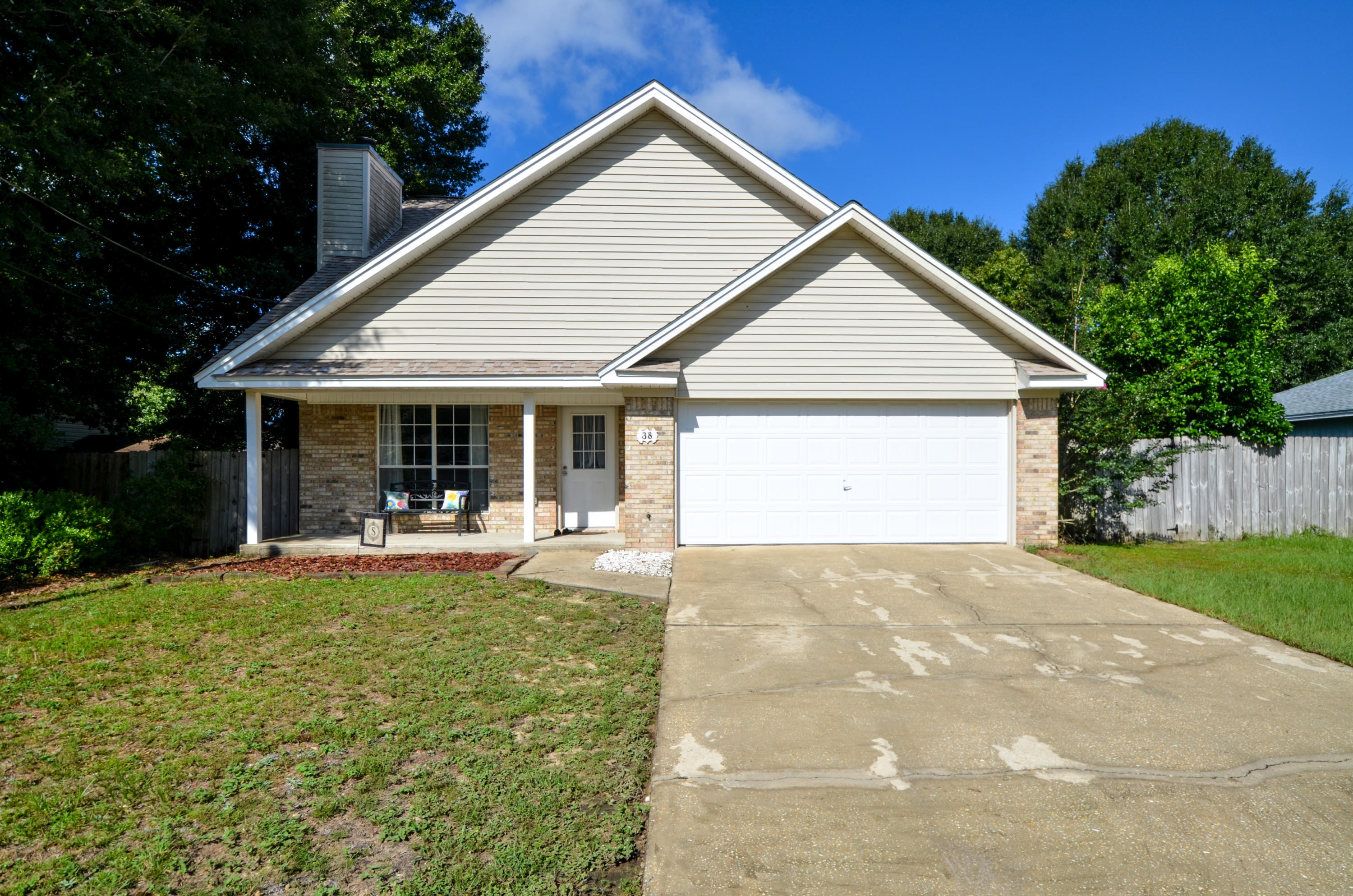 38 Regent Road Crestview, FL 32539 - Photo 1 of 33 Gallery Image 1