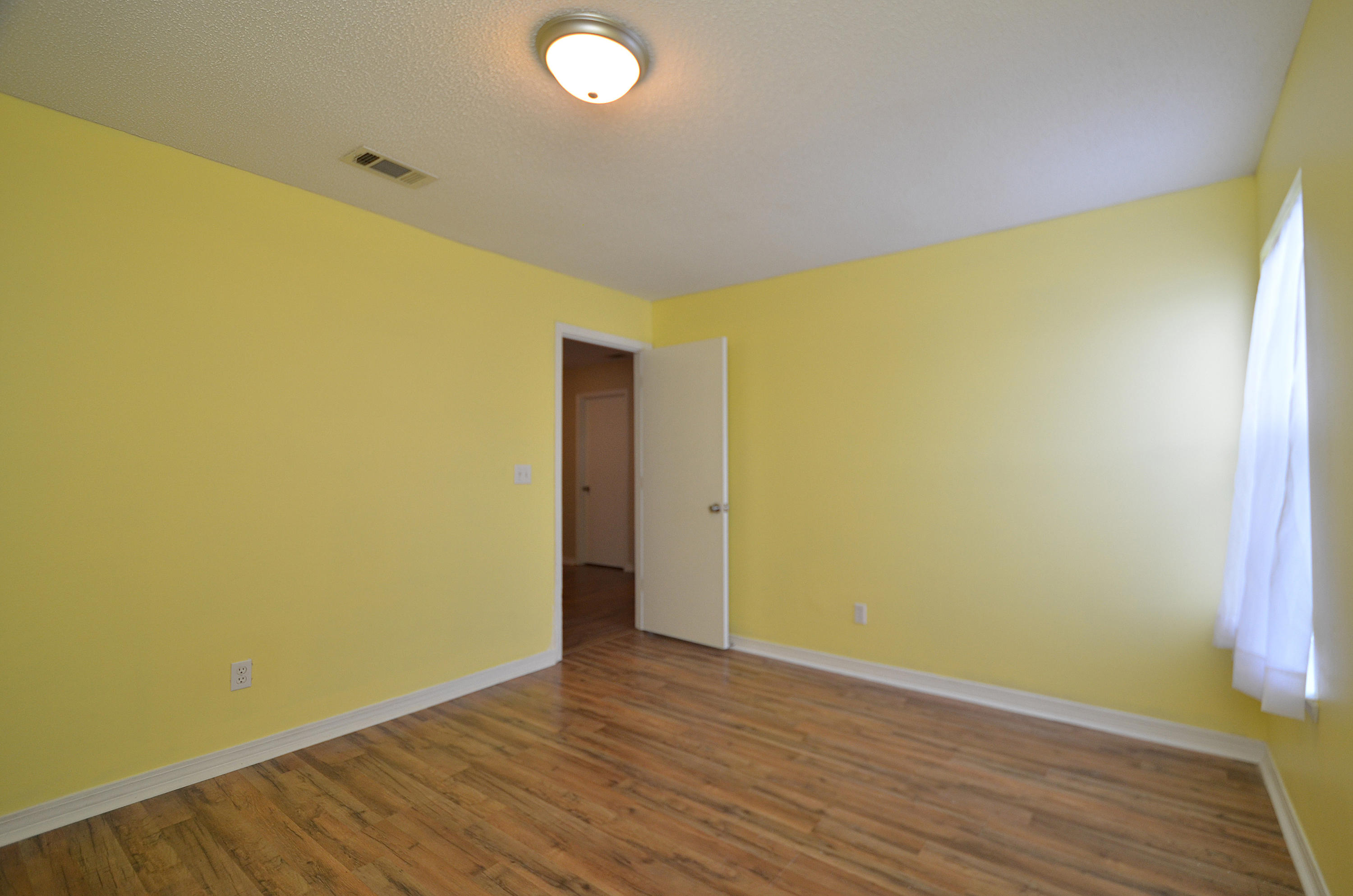 38 Regent Road Crestview, FL 32539 - Photo 28 of 33 Gallery Image 28