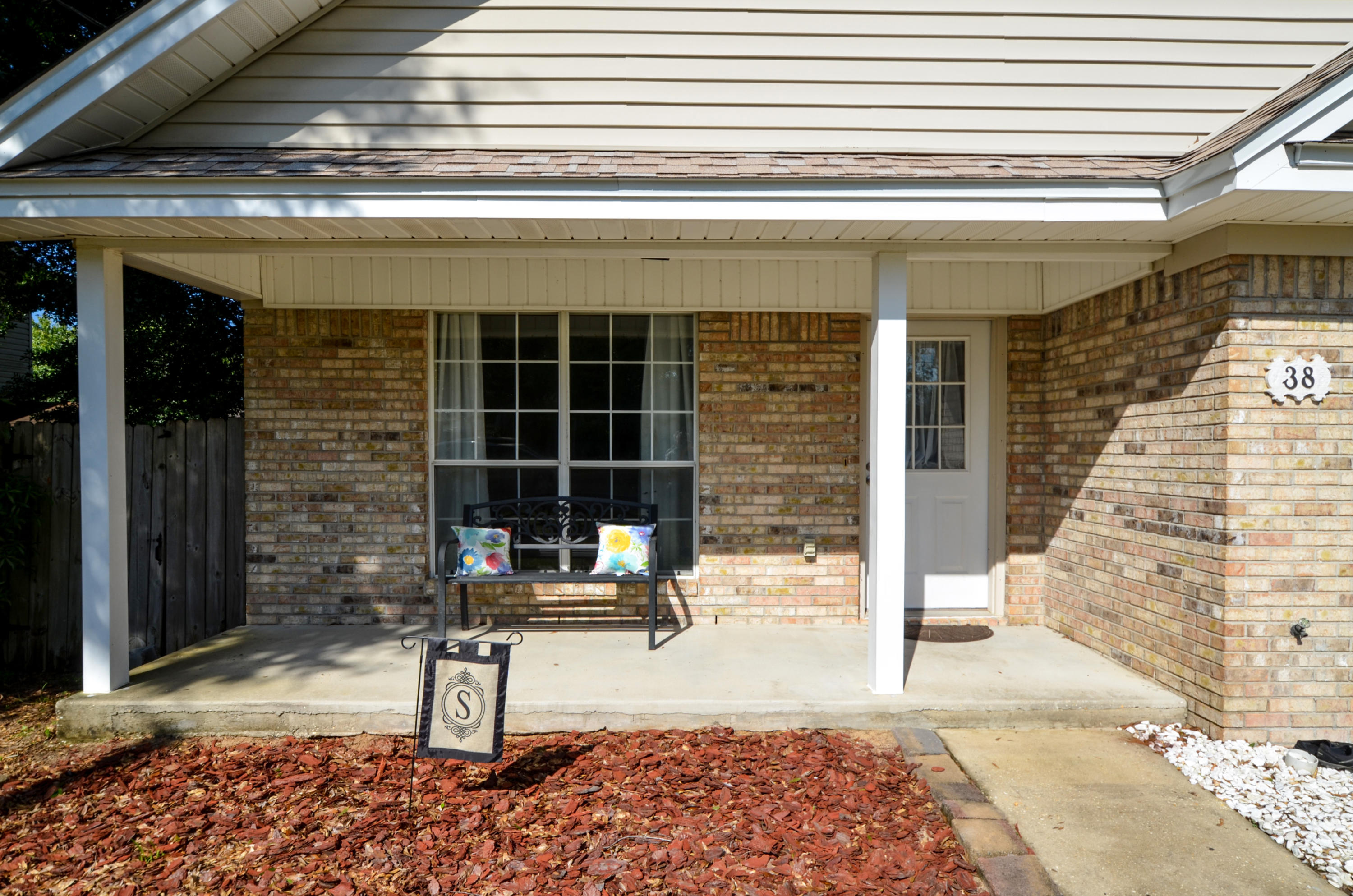 38 Regent Road Crestview, FL 32539 - Photo 4 of 33 Gallery Image 4