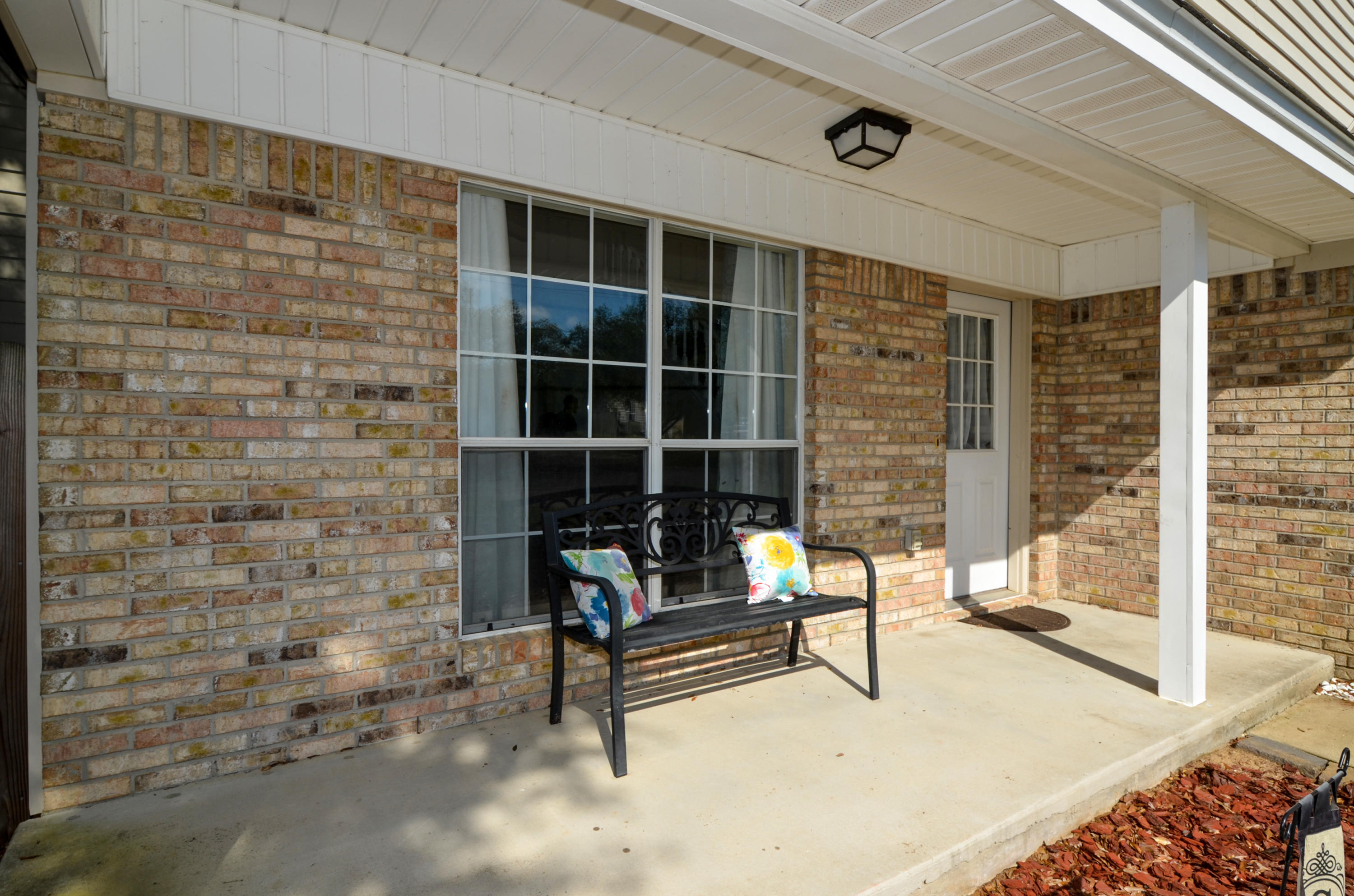 38 Regent Road Crestview, FL 32539 - Photo 5 of 33 Gallery Image 5