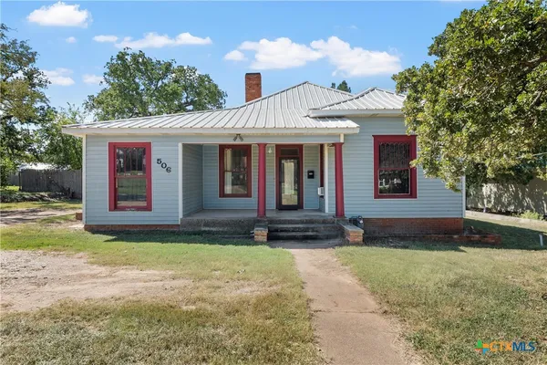 $180,000 | 506 East Main Street, Hamilton, TX 76531