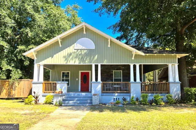 $1,200 | 947 Troupe Street, Unit B, Macon, GA 31206