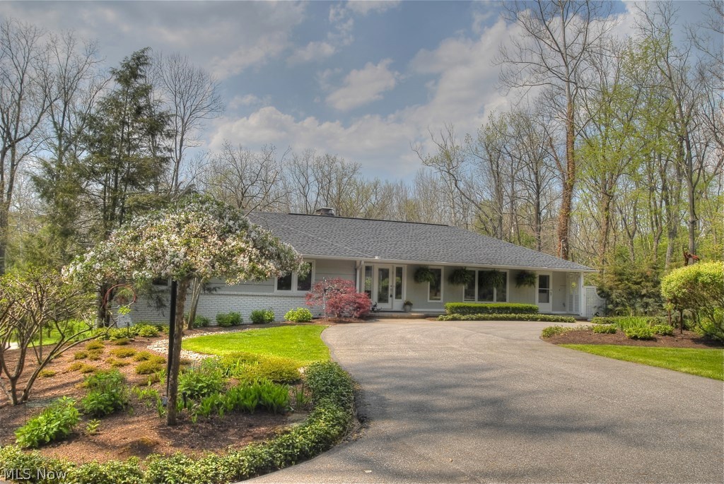 3850 Falls Road Chagrin Falls, OH 44022 - Photo 1 of 23 Gallery Image 1