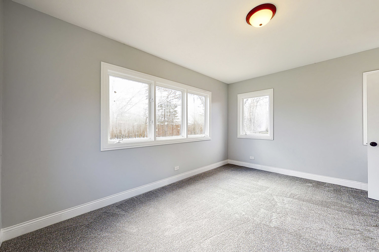 1923 186th Place Homewood, IL 60430 - Photo 25 of 39 an empty room with windows
