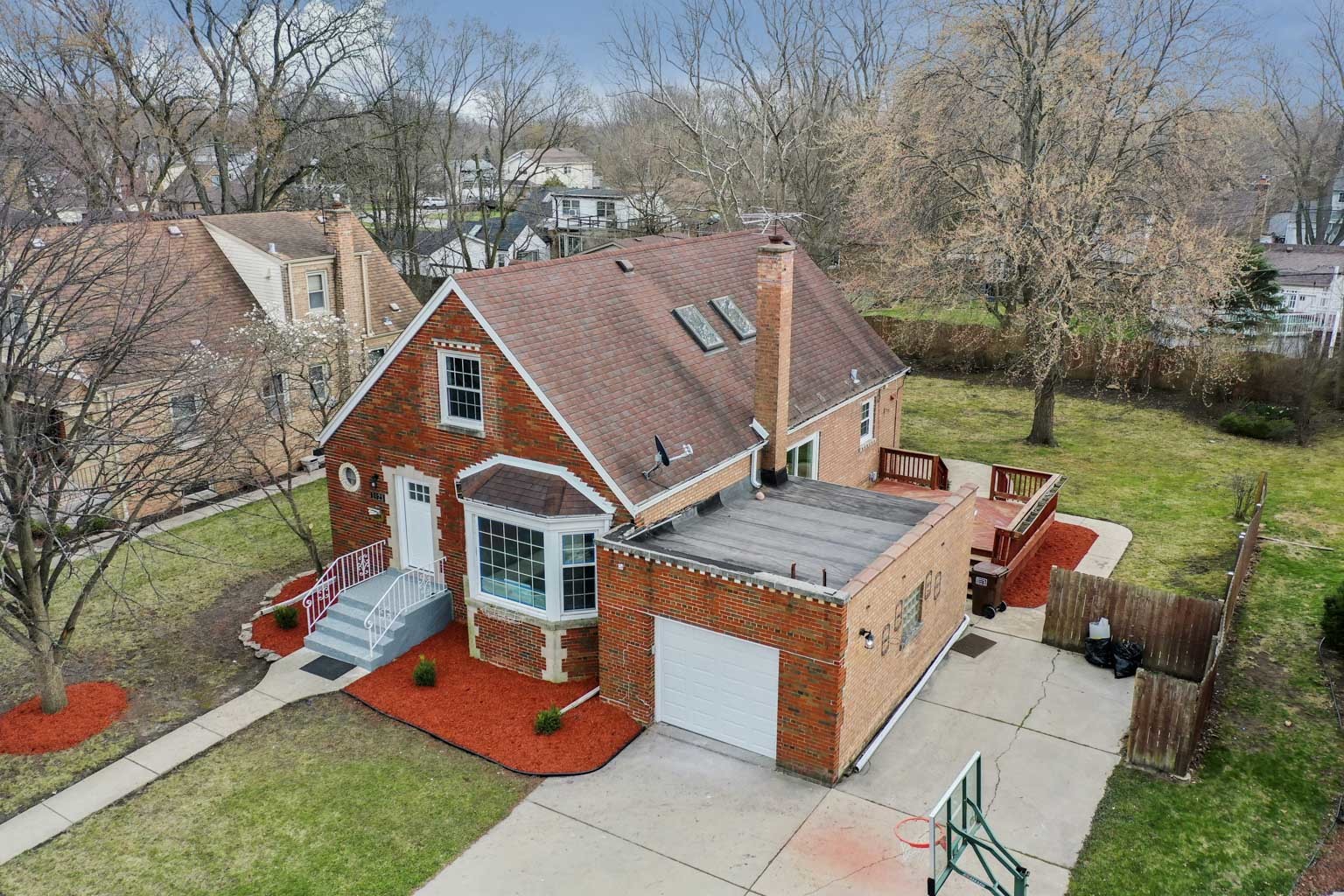 1923 186th Place Homewood, IL 60430 - Photo 8 of 39 an aerial view of a house with a yard