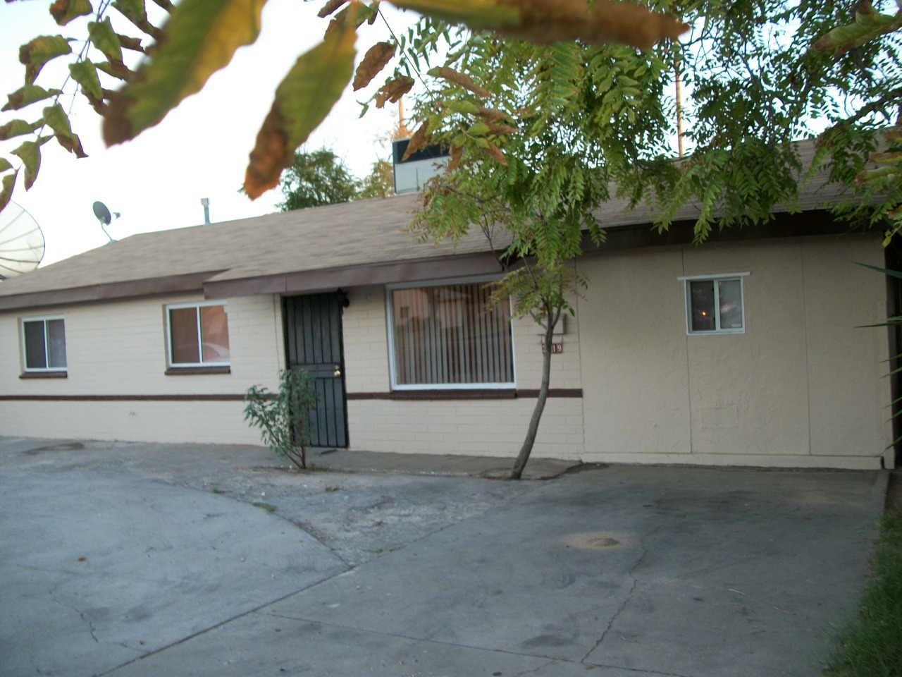 3019 West Bethany Home Road Phoenix, AZ 85017 - Photo 1 of 12 front