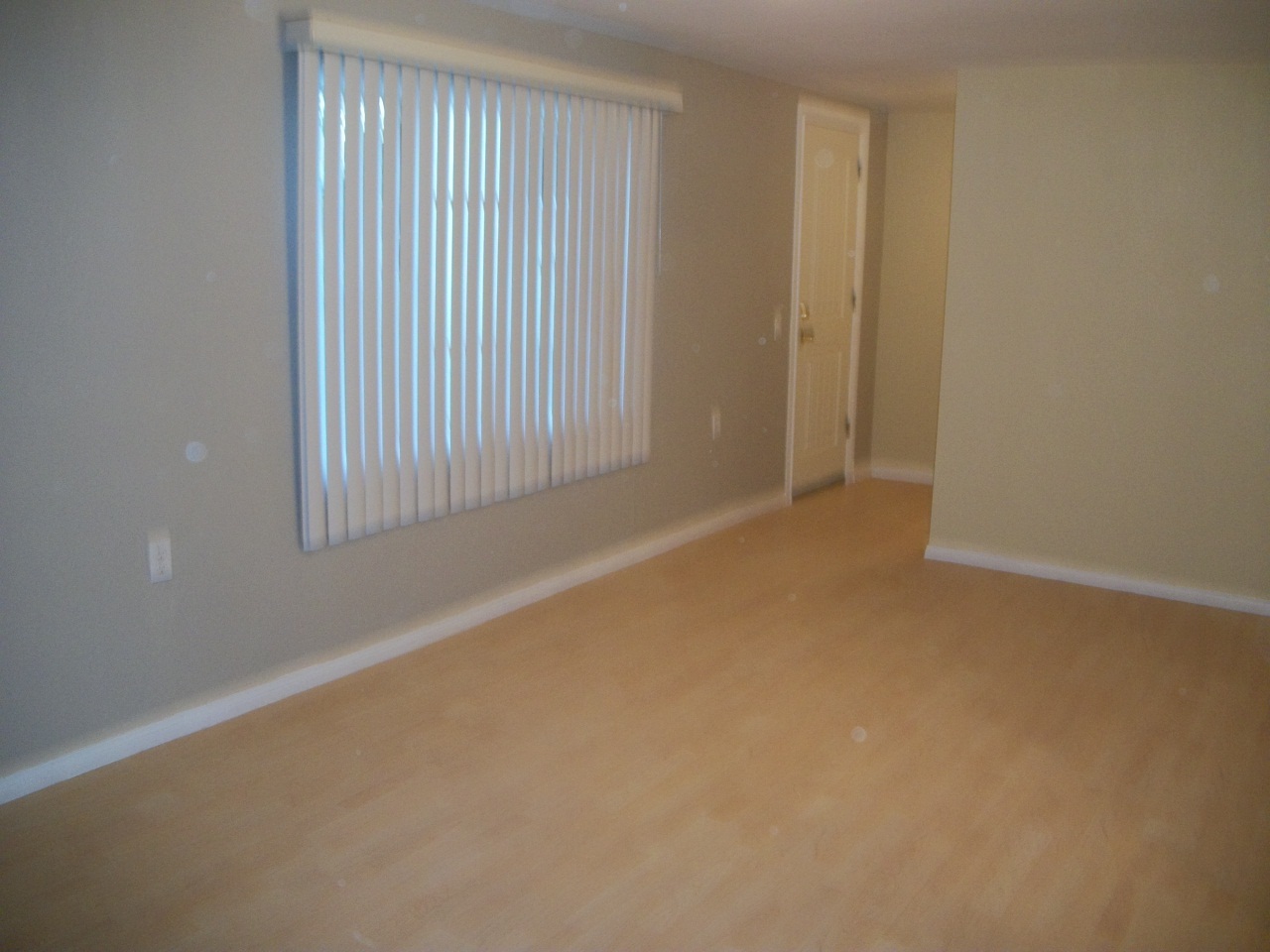 3019 West Bethany Home Road Phoenix, AZ 85017 - Photo 6 of 12 Room 1