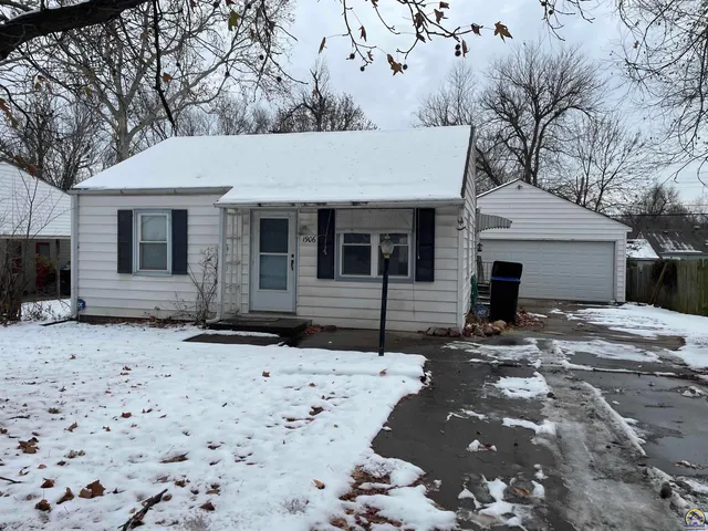 $89,999 | 1906 Southeast Illinois Avenue, Topeka, KS 66607