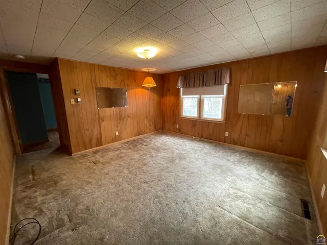 $89,999 | 1906 Southeast Illinois Avenue, Topeka, KS 66607