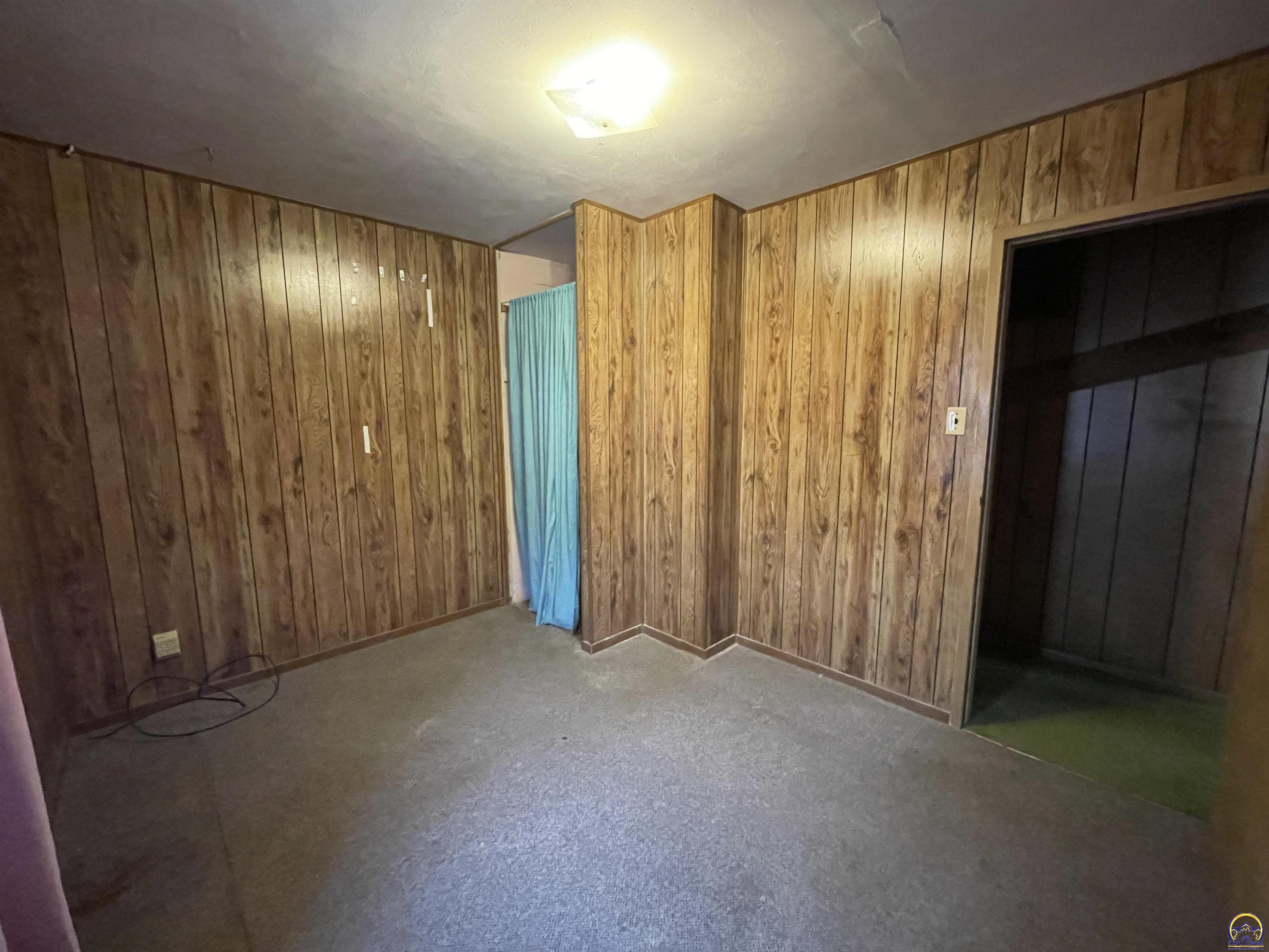 1906 Southeast Illinois Avenue Topeka, KS 66607 - Photo 17 of 26