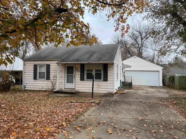 $89,999 | 1906 Southeast Illinois Avenue, Topeka, KS 66607