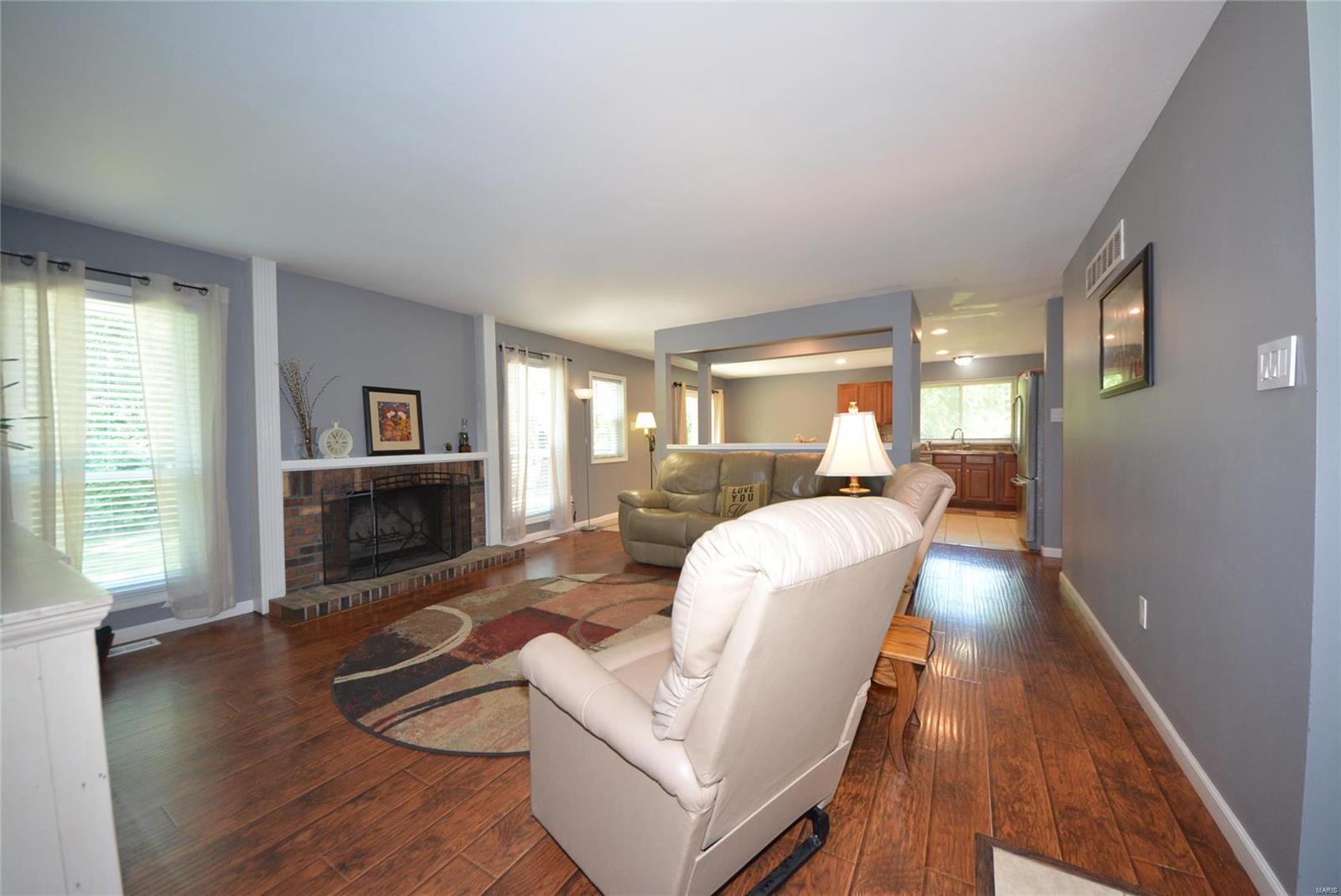 3 Mill Side Court St. Peters, MO 63376 - Photo 3 of 33