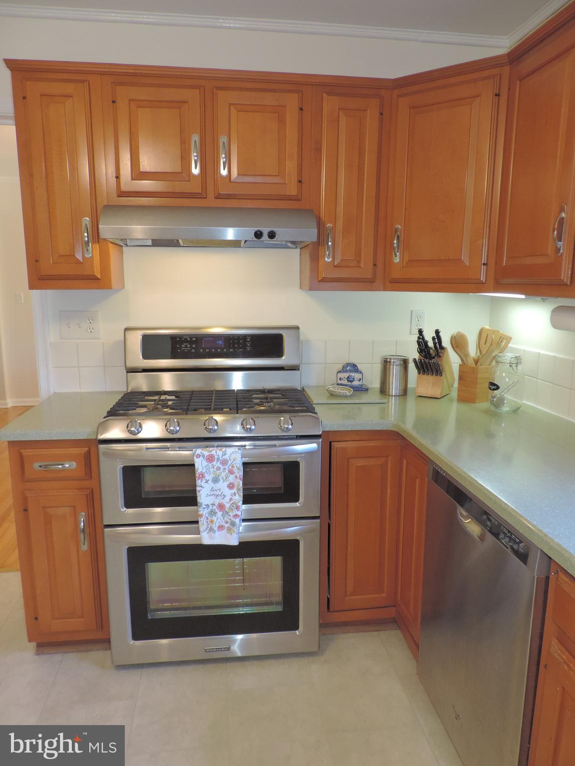 435 Priestford Road Churchville, MD 21028 - Photo 22 of 54 Gas Stove with double oven