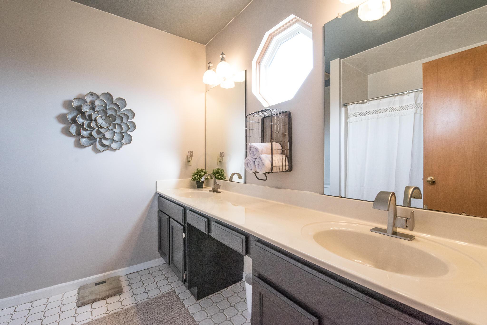 16195 London Road Orient, OH 43146 - Photo 23 of 42 Gallery Image 23