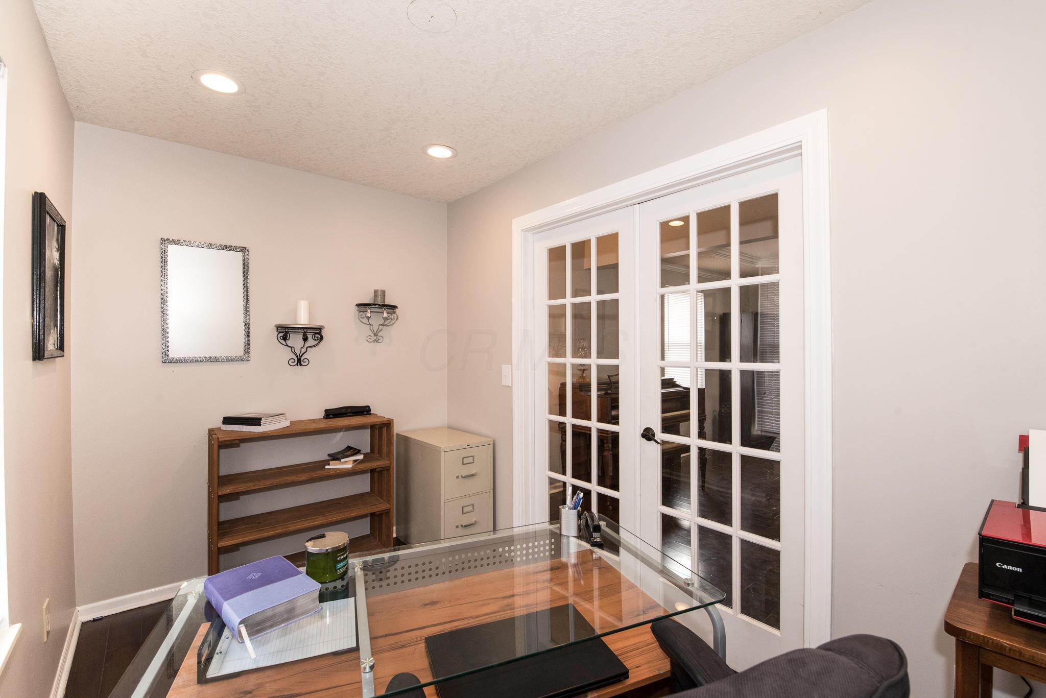 16195 London Road Orient, OH 43146 - Photo 8 of 42 Gallery Image 8