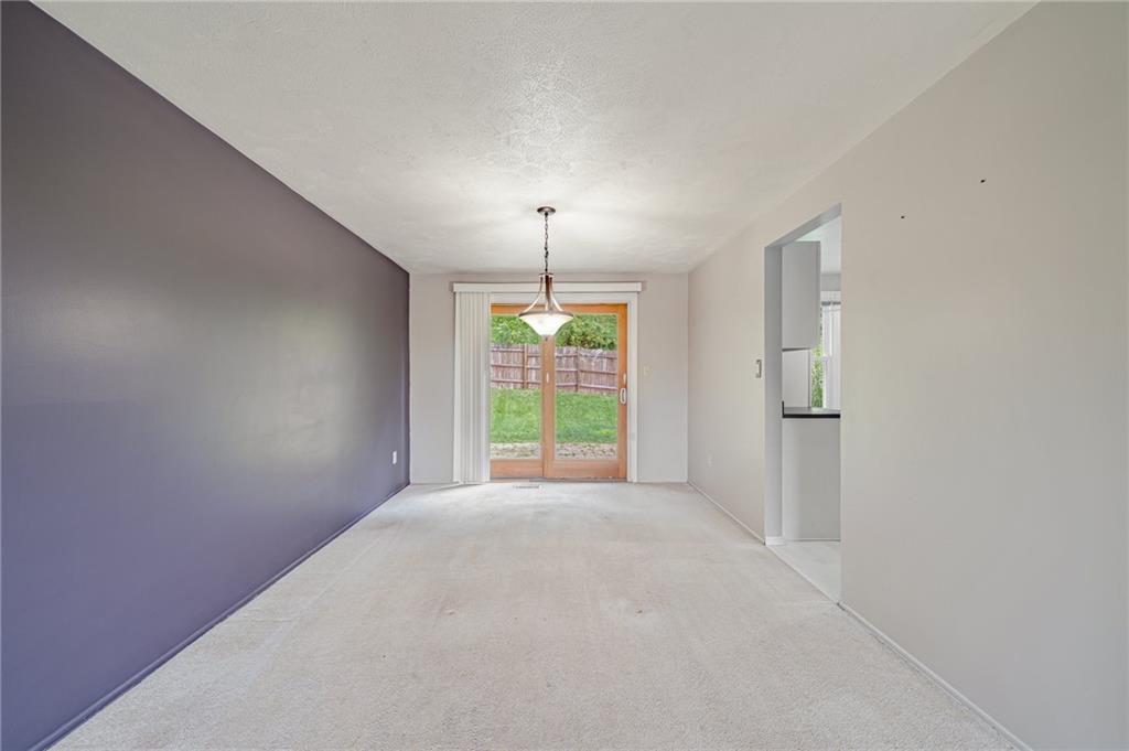 477 Tivoli Road Pittsburgh, PA 15239 - Photo 11 of 33 Gallery Image 11