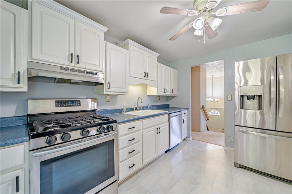 477 Tivoli Road Pittsburgh, PA 15239 - Photo 16 of 33 Gallery Image 16