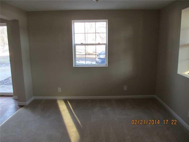 9846 East Southport Road Indianapolis, IN 46259 - Photo 6 of 10