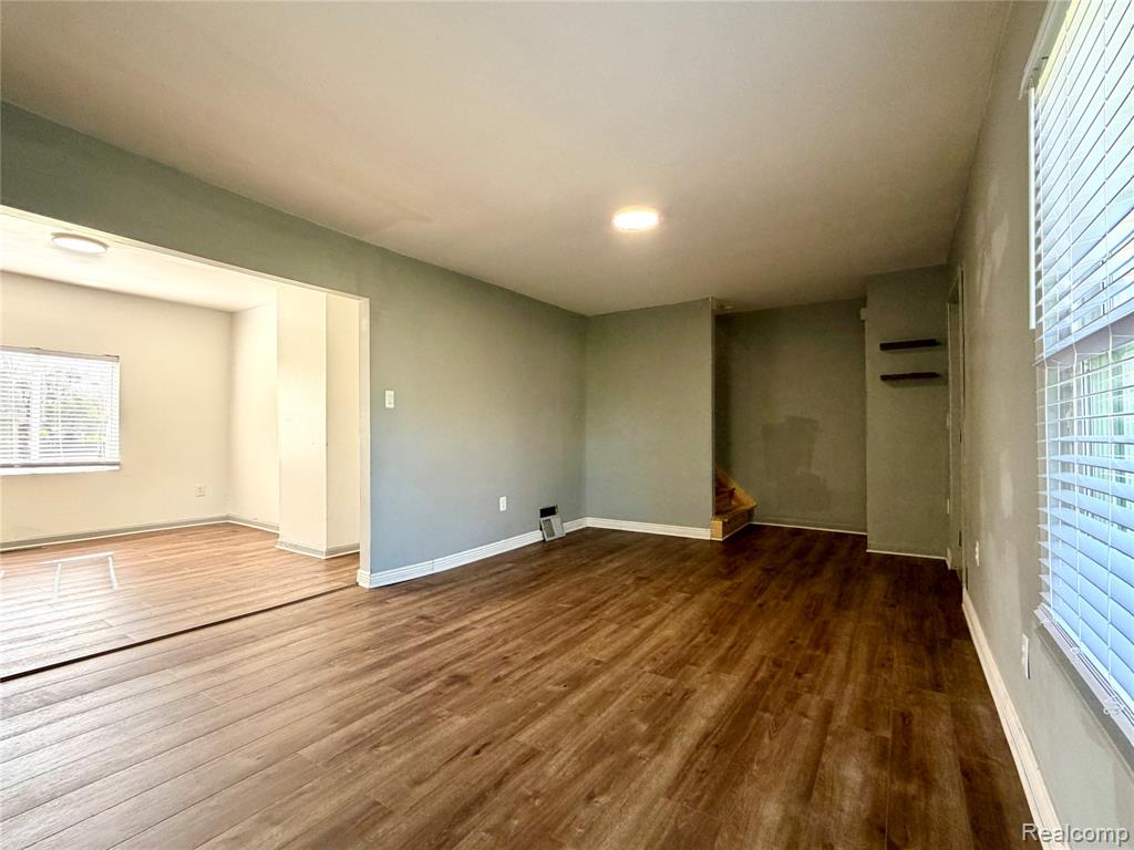 627 Franklin Road Pontiac, MI 48341 - Photo 8 of 21
